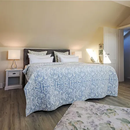 In By Interhome